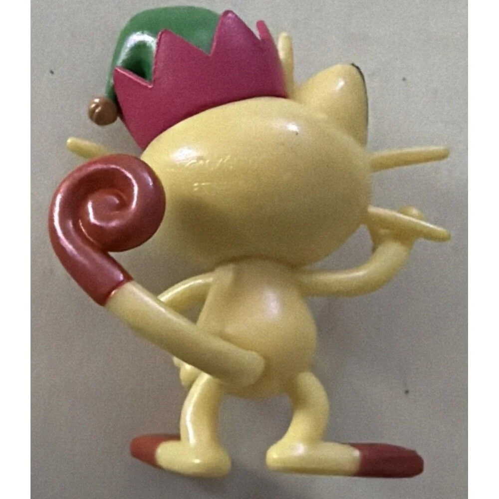 Jazwares Pokémon Collectible Figure Meowth Christmas Advent Calendar Mini Fig